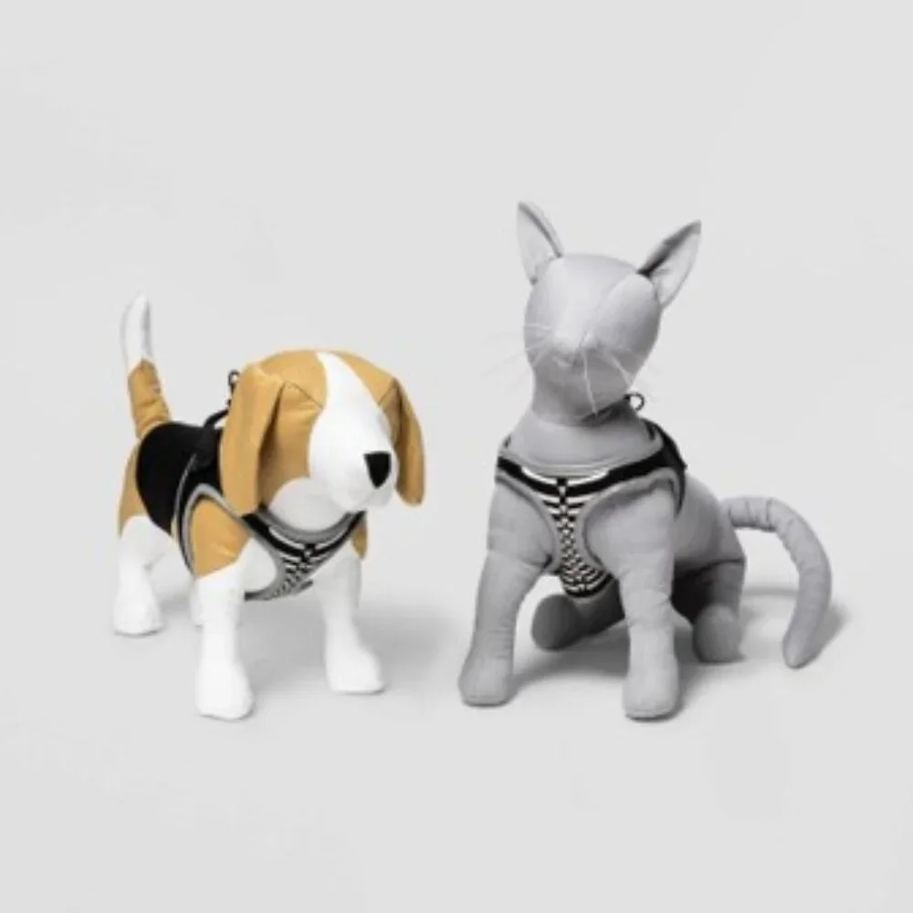 Hyde and Eek! Boutique Skeleton Glow Reflective Dog or Cat Harness Size XS NWT